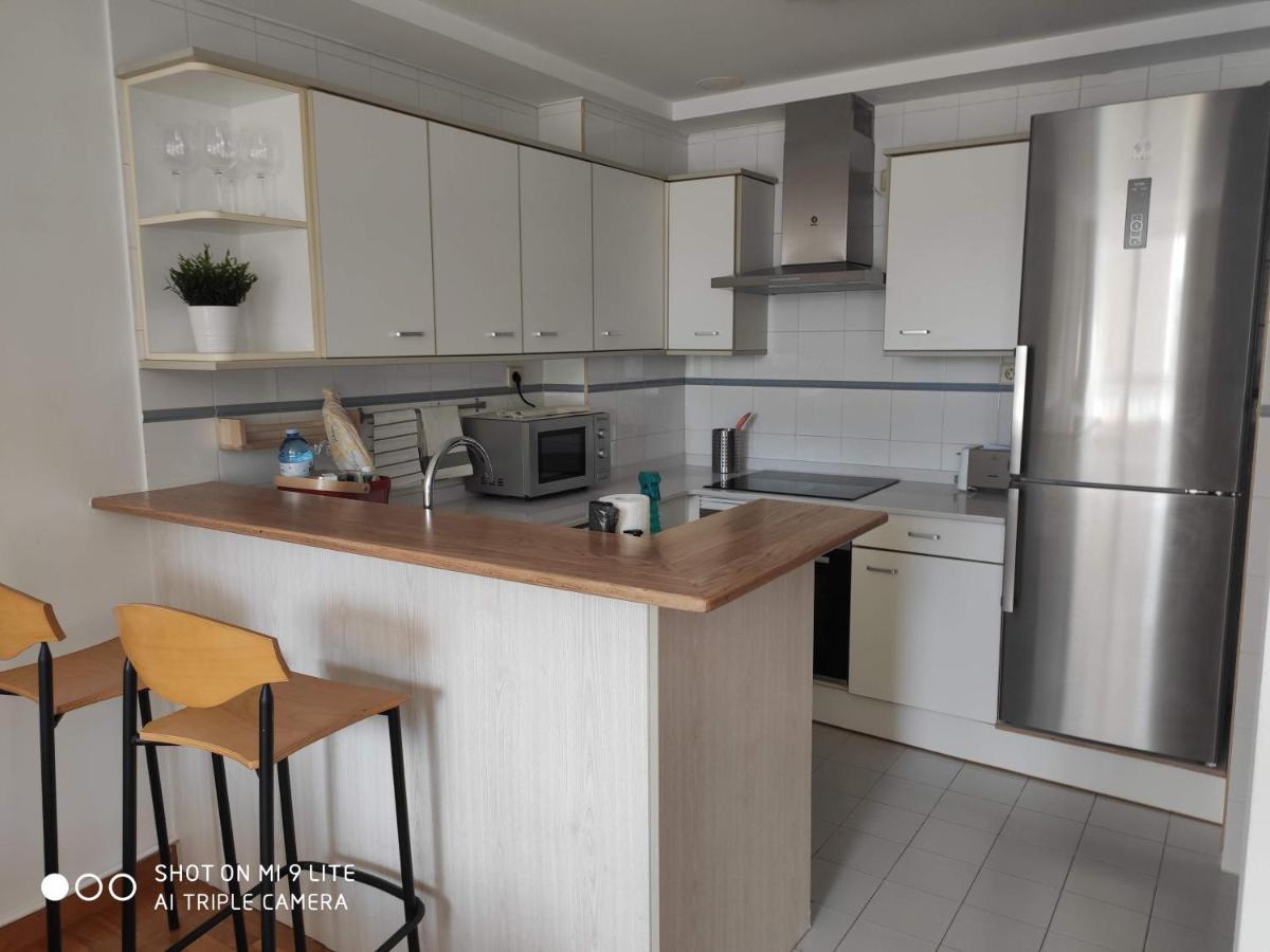 Luminoso Y Acogedor Apartamento En La Playa Oleiros Kültér fotó