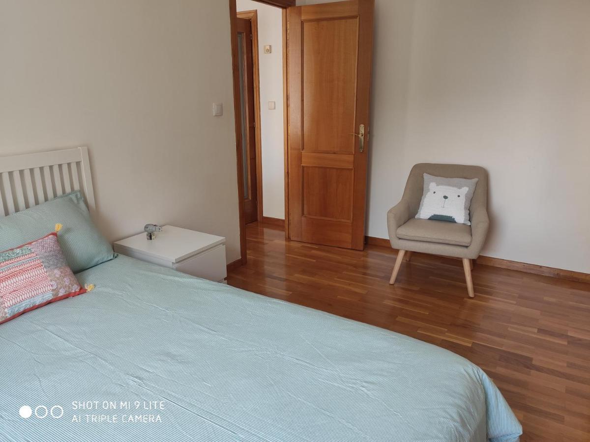 Luminoso Y Acogedor Apartamento En La Playa Oleiros Kültér fotó