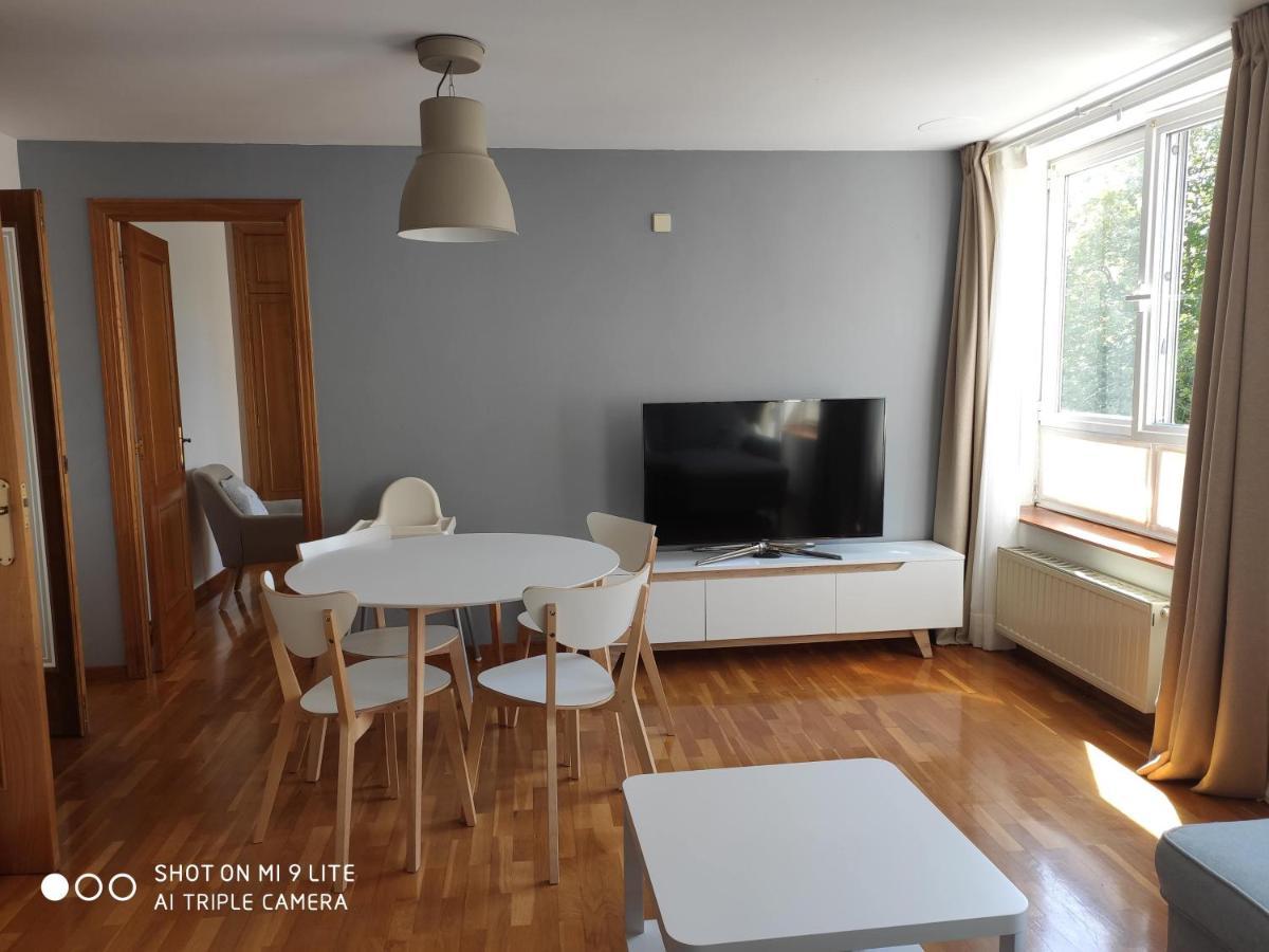 Luminoso Y Acogedor Apartamento En La Playa Oleiros Kültér fotó